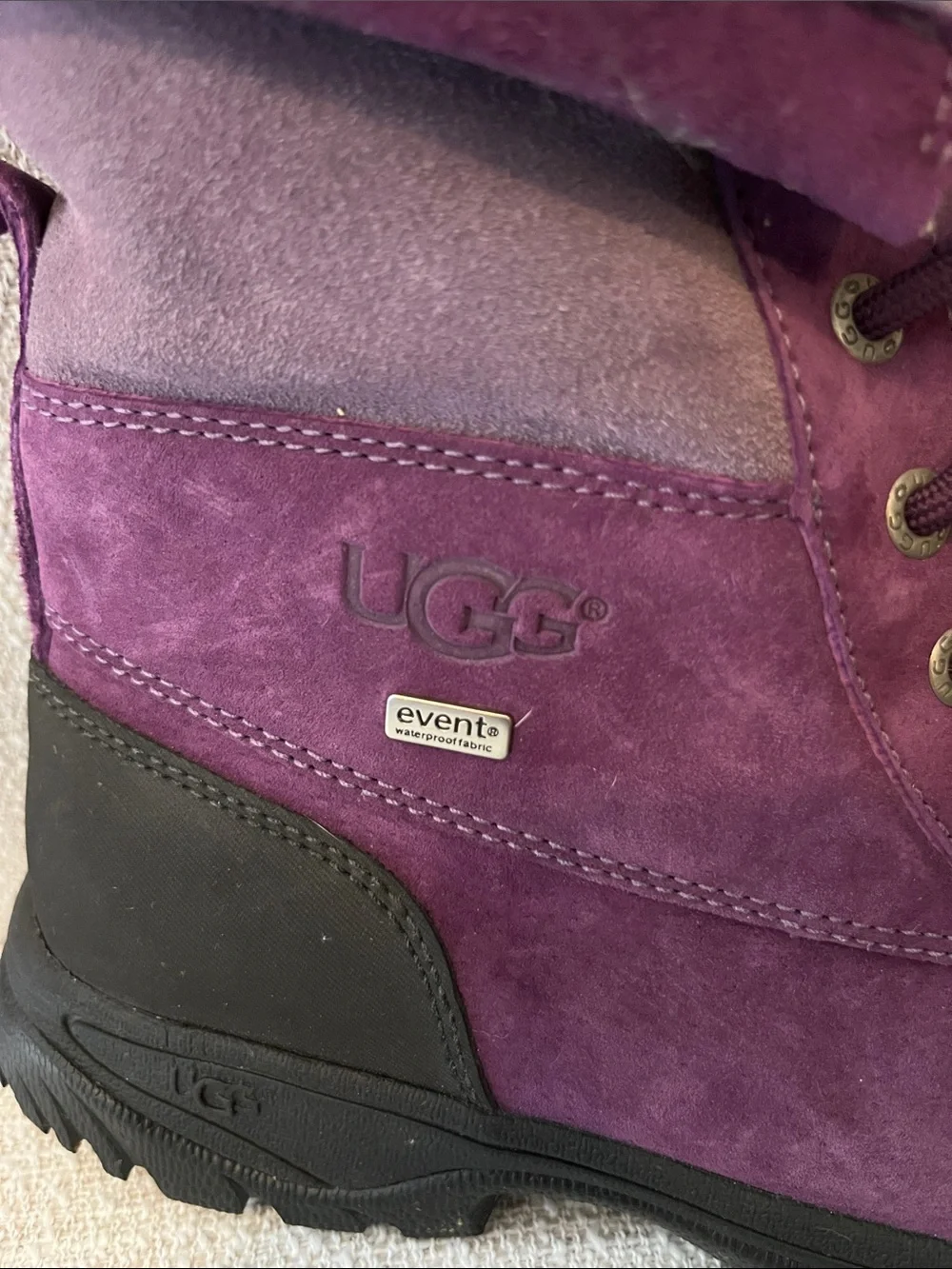 UGG Womens Adirondack 11 UGG Boots Style 51966 Size 5 BlackberryWine/Purple